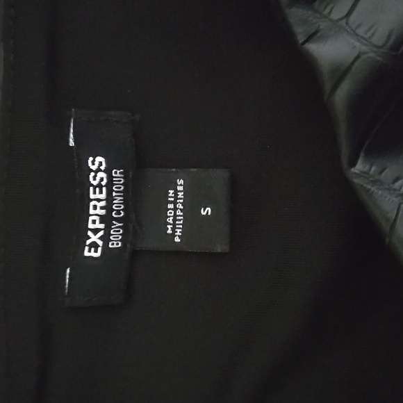 NWOT Express Body Contour Faux Croc Leather Stretch Crop Top - Picture 6 of 6